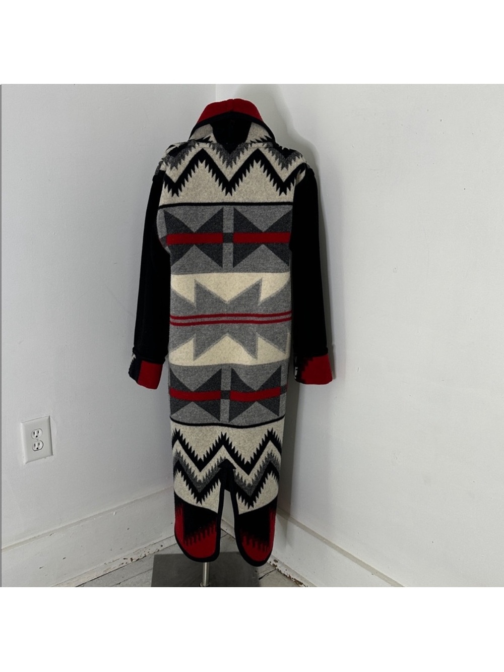 Vintage Reversible Pendleton? Native Pattern Conch Button Coat - Picture 7 of 9